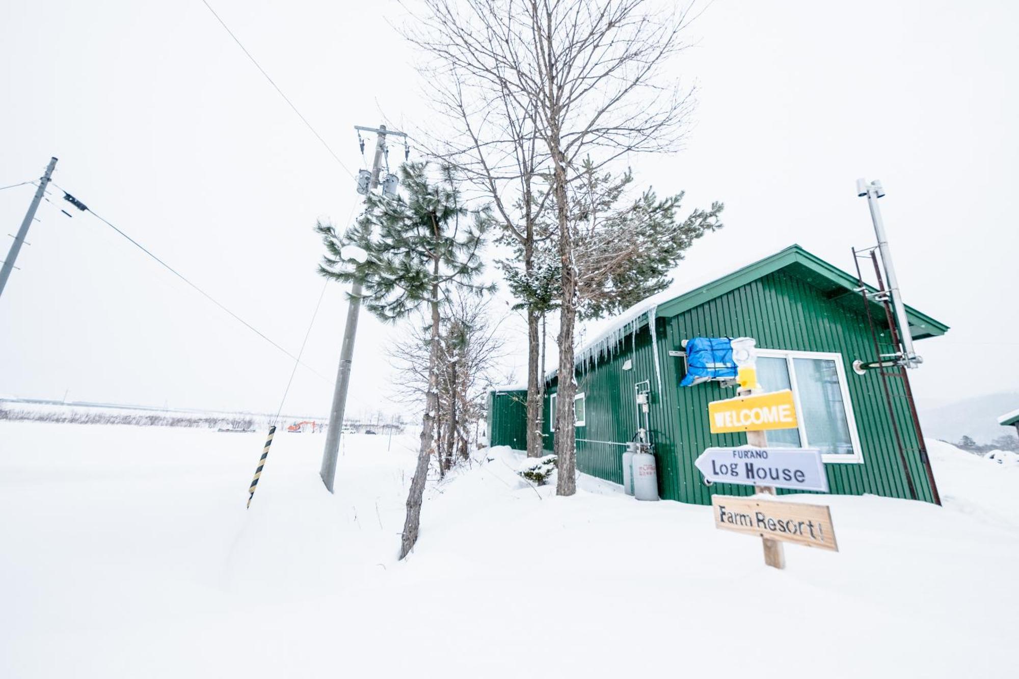 Furano Log House Farm Resort Екстер'єр фото